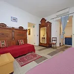 Cavour Apartman *