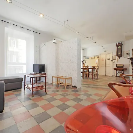 Cavour Apartment *